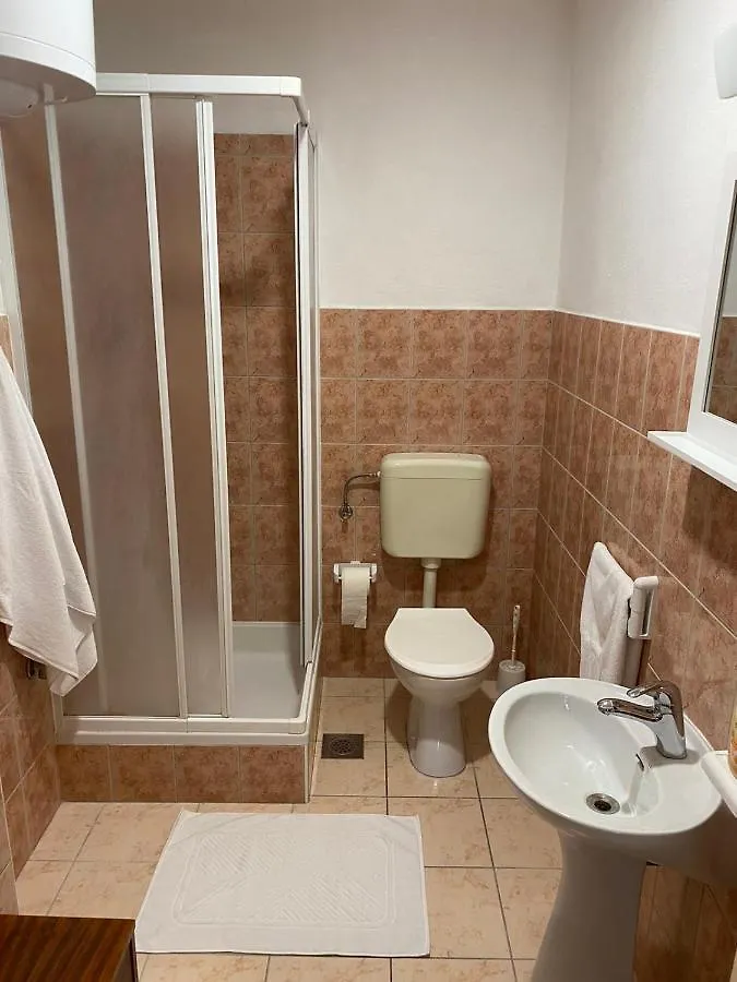 Apartment Apartman Vjeko, Okrug Gornji Trogir Croatia